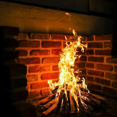 Ikka With Swimming Pool Vakantiehuis